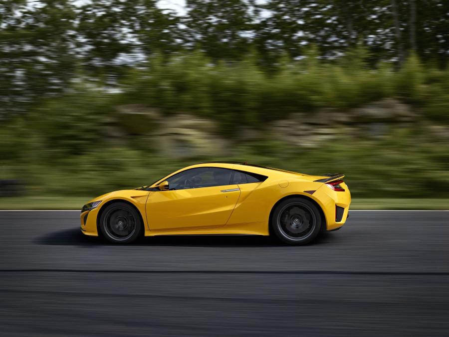  Acura NSX 2019 года  (фото 16 из 19)